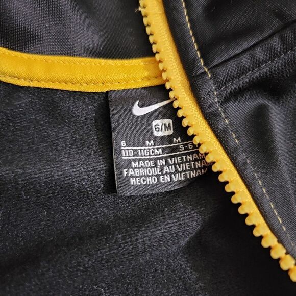 Nike Track Star Kids Running Jacket Size 6 Black Yellow Gold Full Zip Windrunner - Picture 9 of 9